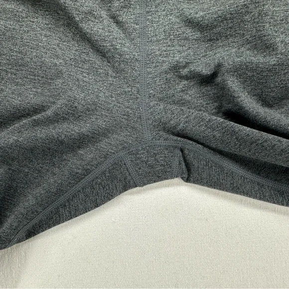 Vuori High Waisted 7/8 Leggings Women's Size L/XL Dark Heather Gray - Picture 7 of 9